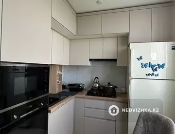 3-комнатная квартира, этаж 9 из 9, 70 м²