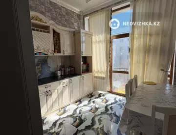 2-комнатная квартира, этаж 3 из 5, 70 м²