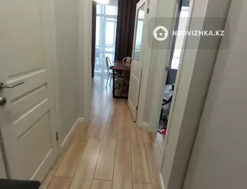 1-комнатная квартира, этаж 4 из 12, 38 м²