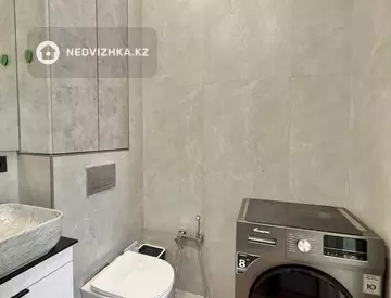 2-комнатная квартира, этаж 2 из 14, 58 м²