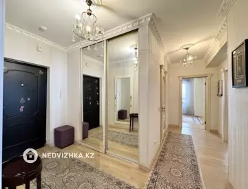 3-комнатная квартира, этаж 7 из 19, 89 м²