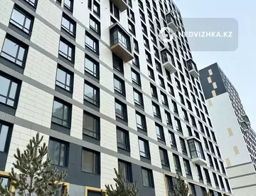 2-комнатная квартира, этаж 4 из 18, 42 м²