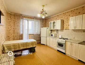 3-комнатная квартира, этаж 5 из 14, 90 м²