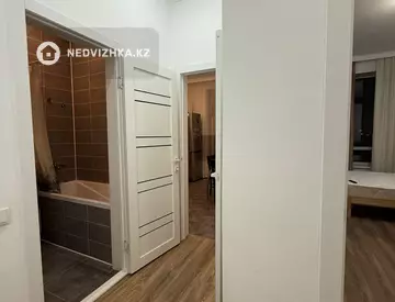 1-комнатная квартира, этаж 10 из 12, 42 м²