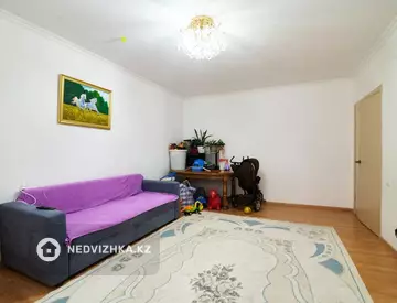 3-комнатная квартира, этаж 4 из 9, 84 м²