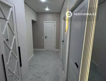 3-комнатная квартира, этаж 4 из 10, 70 м²