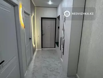3-комнатная квартира, этаж 4 из 10, 70 м²