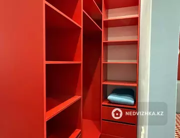 3-комнатная квартира, этаж 17 из 18, 40 м²