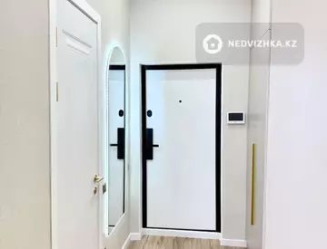 2-комнатная квартира, этаж 10 из 12, 39 м²
