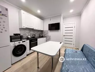 1-комнатная квартира, этаж 10 из 12, 45 м²