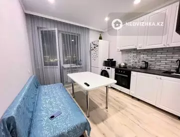 1-комнатная квартира, этаж 10 из 12, 45 м²