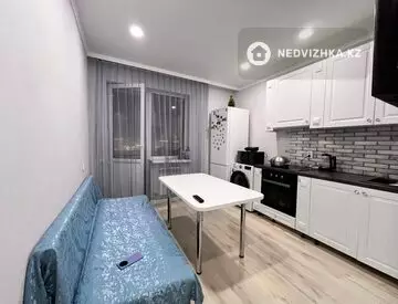 1-комнатная квартира, этаж 10 из 12, 45 м²
