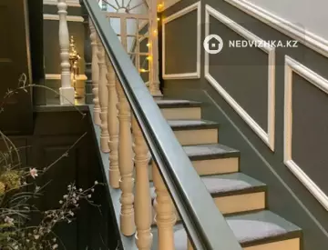 5-комнатный дом, 5 соток, 333 м², На длительный срок