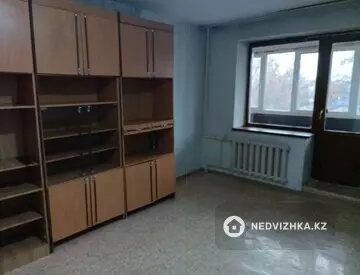 1-комнатная квартира, этаж 4 из 5, 35 м²