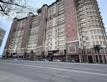 2-комнатная квартира, этаж 4 из 16, 78 м²