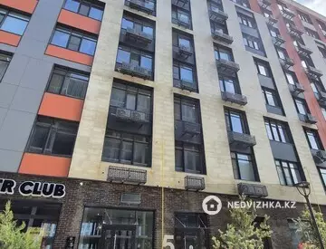 2-комнатная квартира, этаж 7 из 9, 65 м², На длительный срок