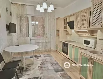 2-комнатная квартира, этаж 2 из 18, 81 м²