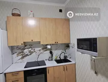 1-комнатная квартира, этаж 9 из 12, 40 м², На длительный срок