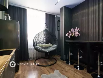 2-комнатная квартира, этаж 12 из 12, 62 м²