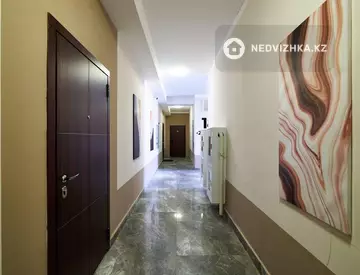 2-комнатная квартира, этаж 18 из 18, 65 м²