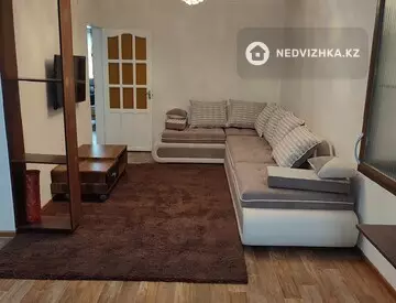 3-комнатная квартира, этаж 3 из 5, 64 м²