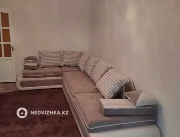 3-комнатная квартира, этаж 3 из 5, 64 м²