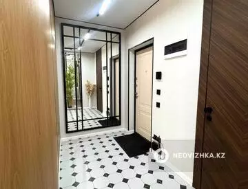 2-комнатная квартира, этаж 7 из 16, 55 м²