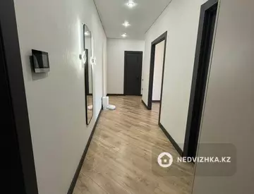 2-комнатная квартира, этаж 12 из 12, 70 м²