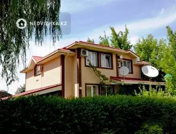 7-комнатный дом, 6.5 соток, 300 м², На длительный срок