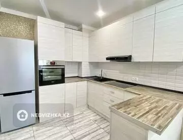2-комнатная квартира, этаж 3 из 9, 65 м²
