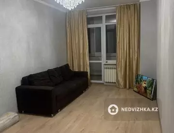 1-комнатная квартира, этаж 2 из 6, 42 м², На длительный срок