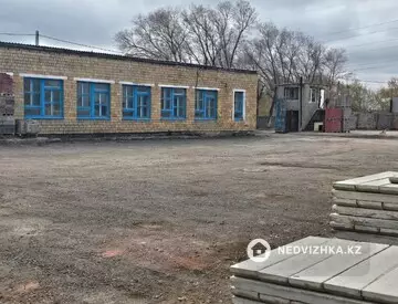 Помещение, этаж 1 из 1, 1 200 м²