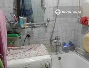 3-комнатная квартира, этаж 4 из 5, 58 м²