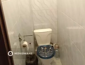 3-комнатная квартира, этаж 4 из 5, 58 м²