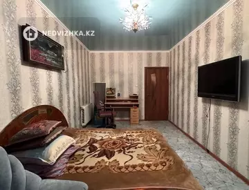 4-комнатная квартира, этаж 5 из 5, 92 м²