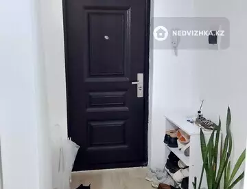 2-комнатная квартира, этаж 3 из 5, 56 м²