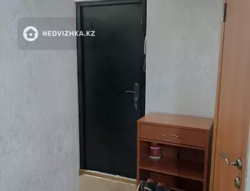 2-комнатная квартира, этаж 4 из 5, 42 м², На длительный срок