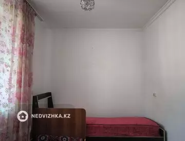 3-комнатная квартира, этаж 4 из 4, 50 м²