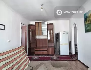 3-комнатная квартира, этаж 4 из 4, 50 м²