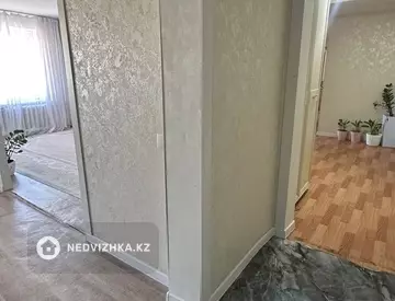 4-комнатная квартира, этаж 12 из 12, 92 м²