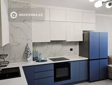 3-комнатная квартира, этаж 4 из 13, 81 м²
