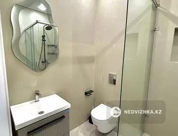 2-комнатная квартира, этаж 3 из 12, 38 м²