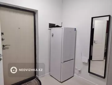 2-комнатная квартира, этаж 3 из 16, 38 м², На длительный срок