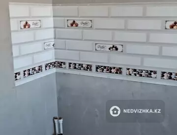 1-комнатная квартира, этаж 3 из 5, 32 м²