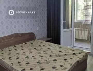 2-комнатная квартира, этаж 4 из 5, 56 м², На длительный срок