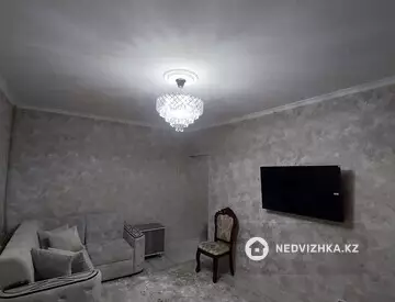 1-комнатная квартира, этаж 1 из 5, 35 м², На длительный срок