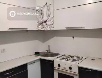 1-комнатная квартира, этаж 4 из 4, 31 м², На длительный срок