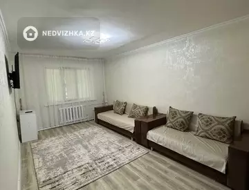 2-комнатная квартира, этаж 1 из 4, 48 м², На длительный срок