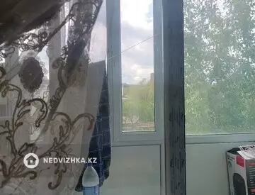 1-комнатная квартира, этаж 4 из 5, 42 м²