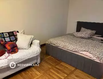 1-комнатная квартира, этаж 4 из 5, 34 м²